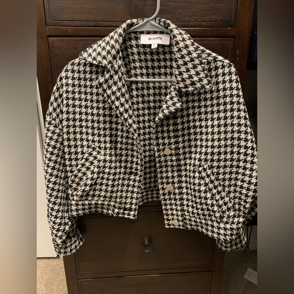 BB Dakota size Small jacket. Black/white checkered pattern.